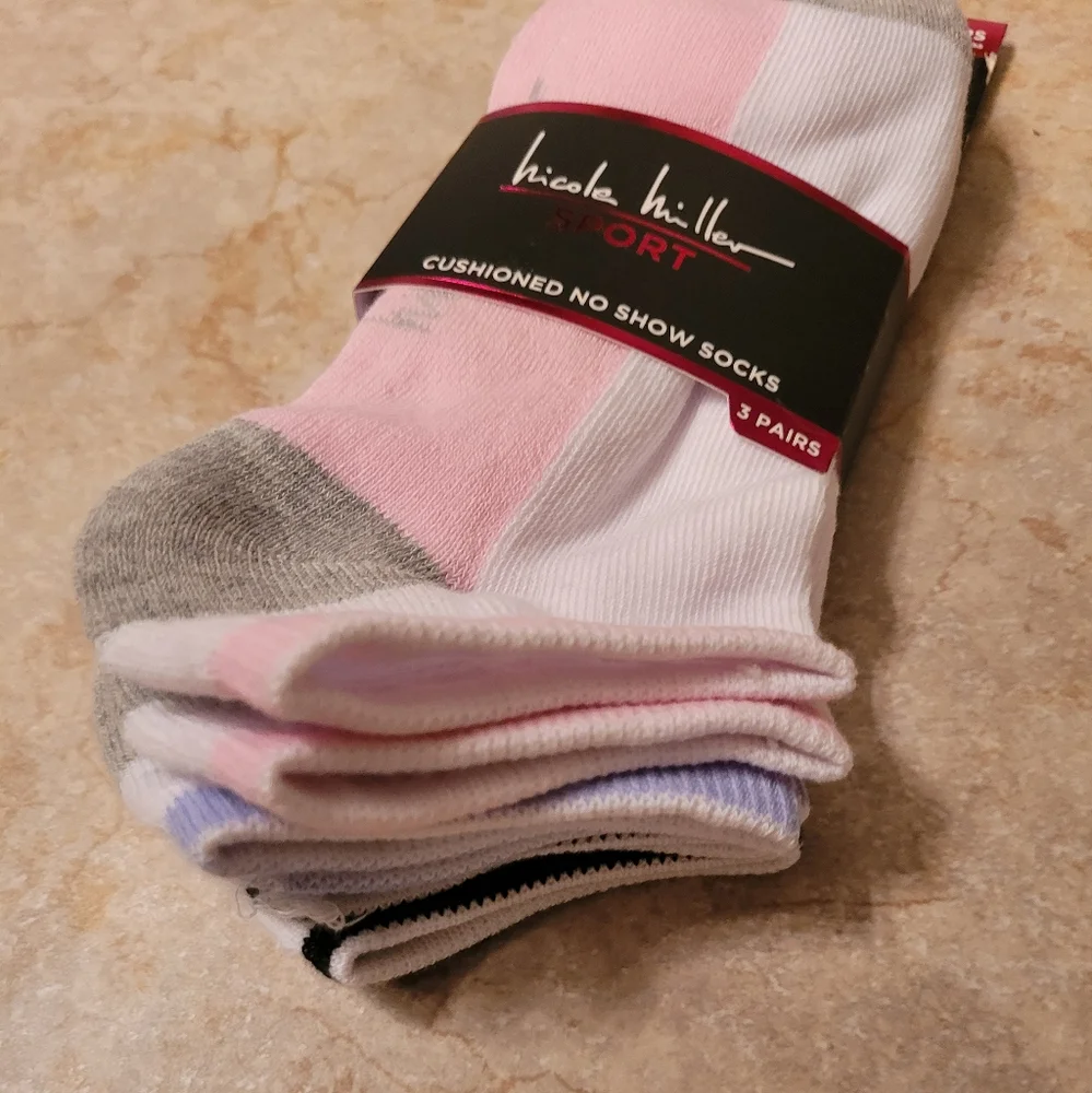 Nicole Miller No Show‎ Socks Gray Purple Pink Black Set of 3 NWT Size 4 - 10